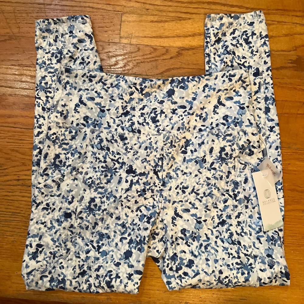 Yoga leggings with pockets!